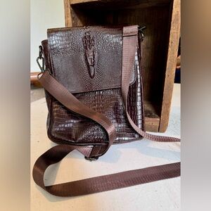 Unique Alligator Head Themed Crossbody Bag Satchel Purse